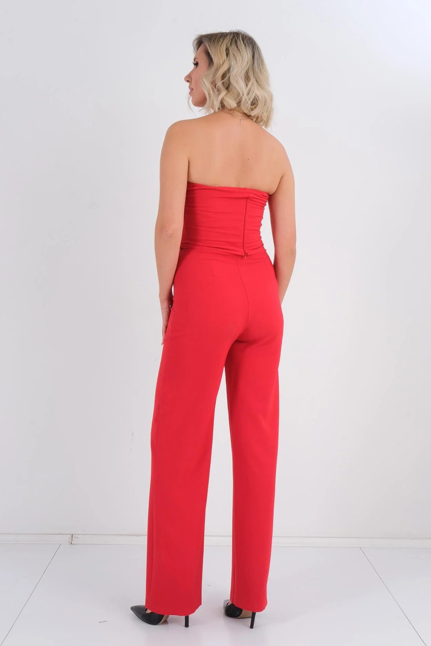 Buttoned high waist trousers Buttoned high waist trousers