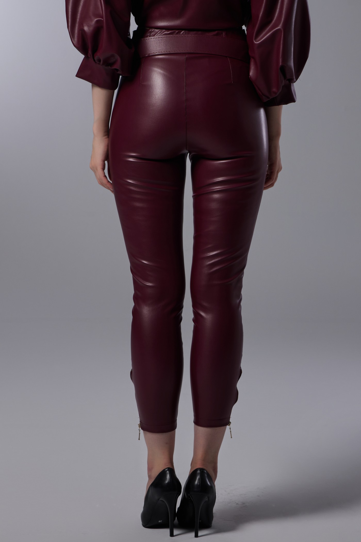 High Waist Zipper Detailed Leather Trousers