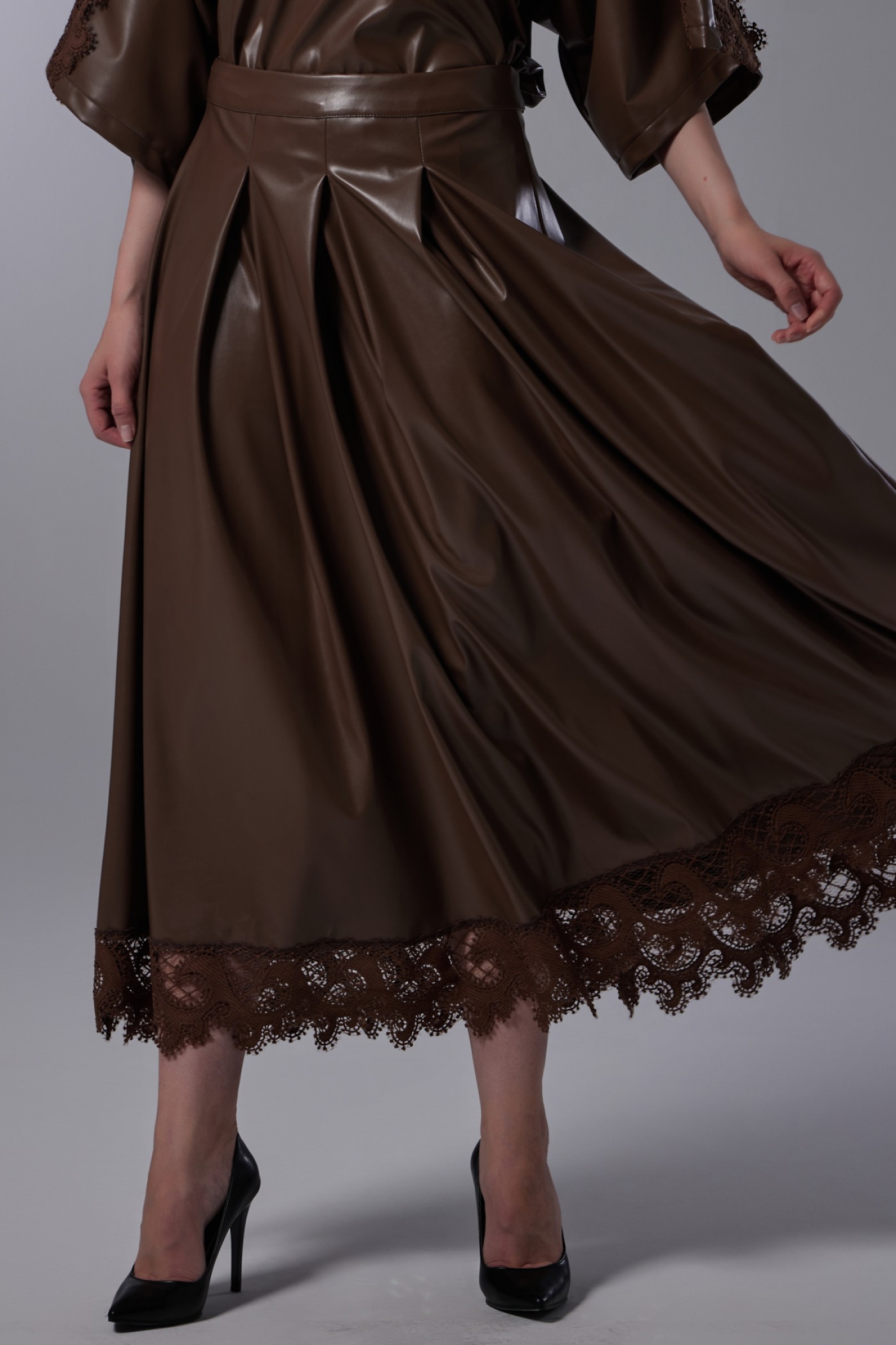 Lace Detailed Pleated Long Skirt