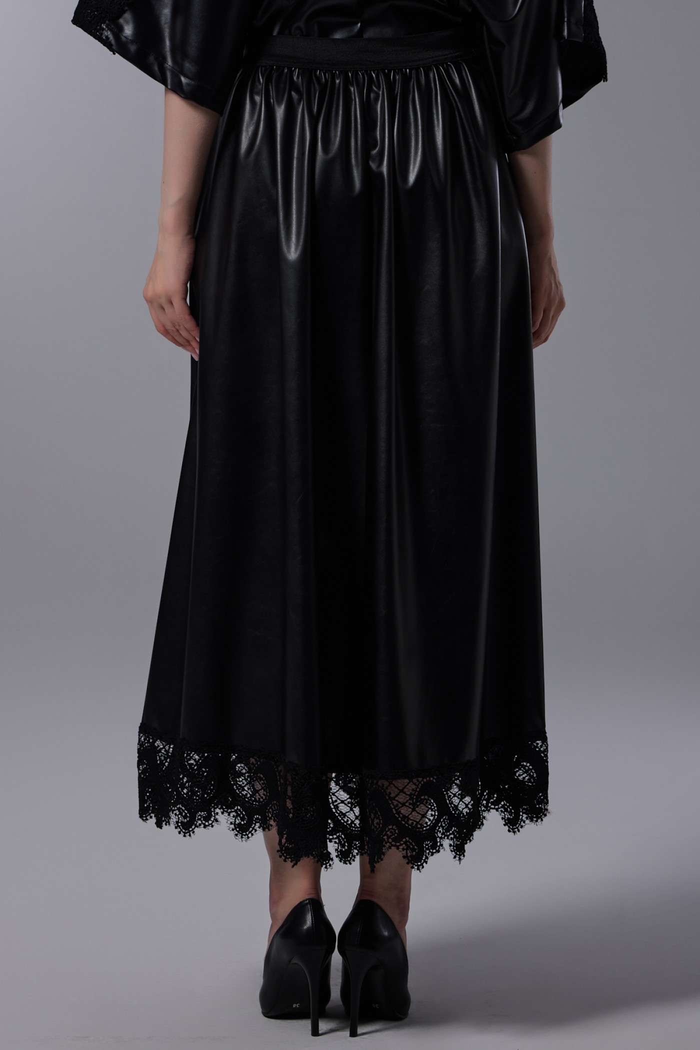 Lace Detailed Pleated Long Skirt