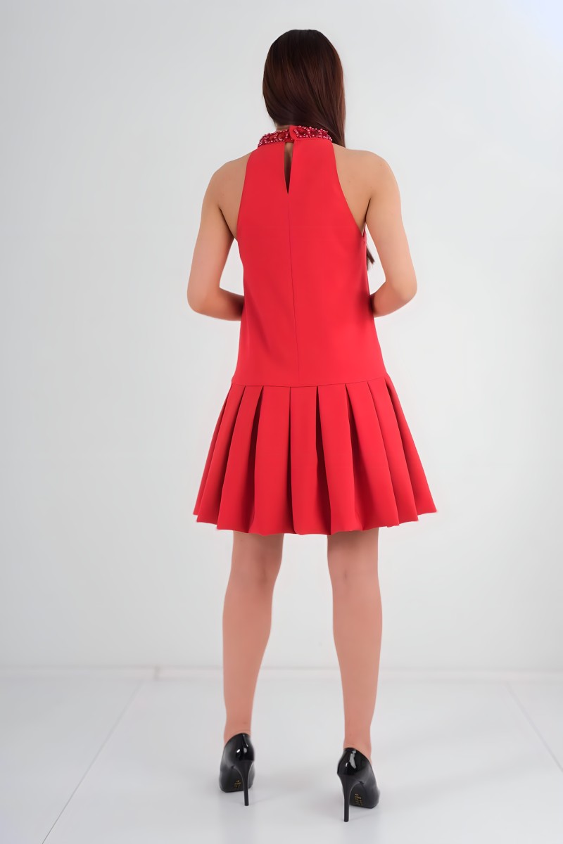 Shoulder-strap Midi dress with stone neckline Shoulder-strap Midi dress with stone neckline