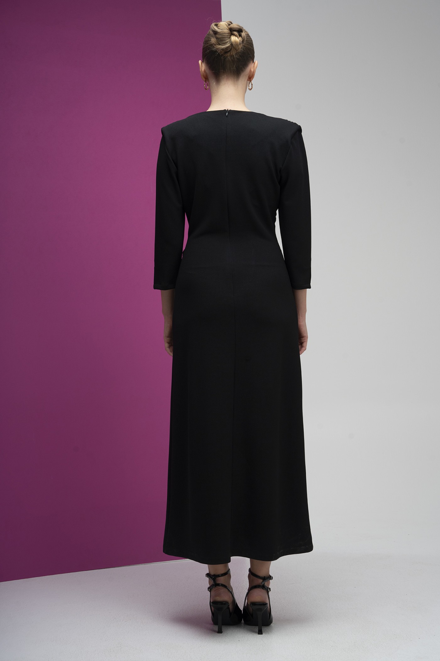  Plus Size Buckle Detail Scuba Crepe Dress 