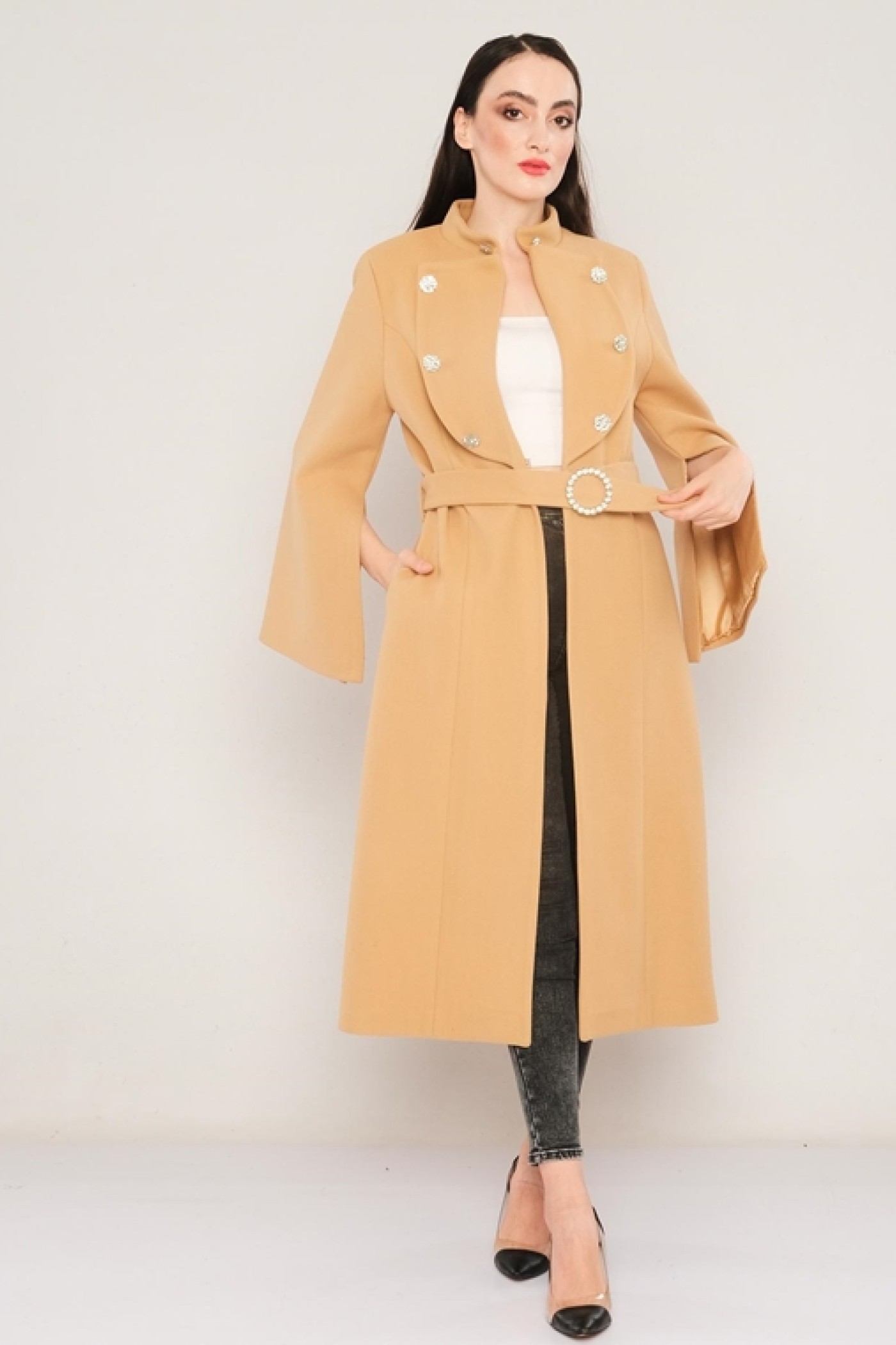 Buttoned Collar Cachet Coat