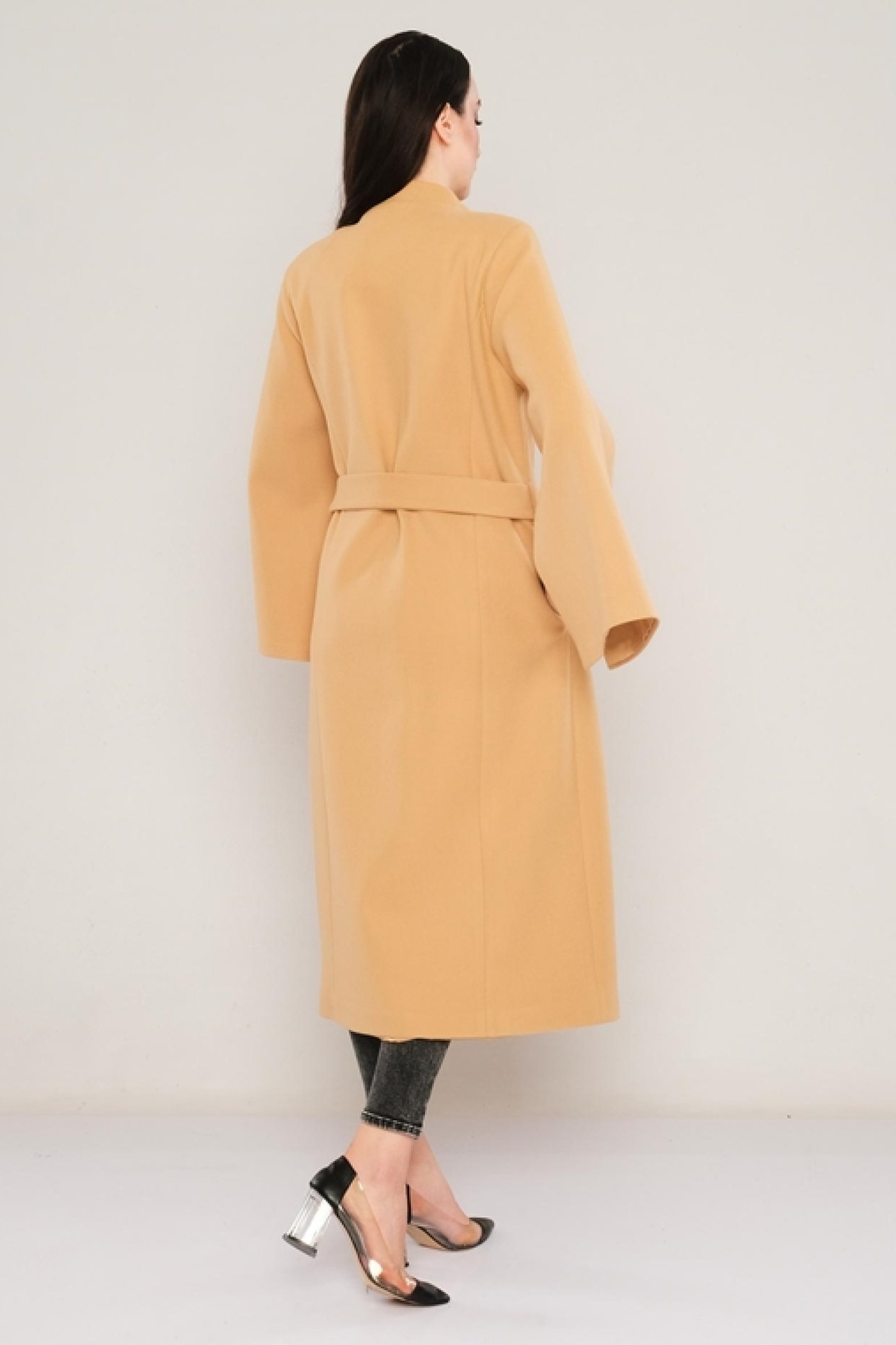 Buttoned Collar Cachet Coat